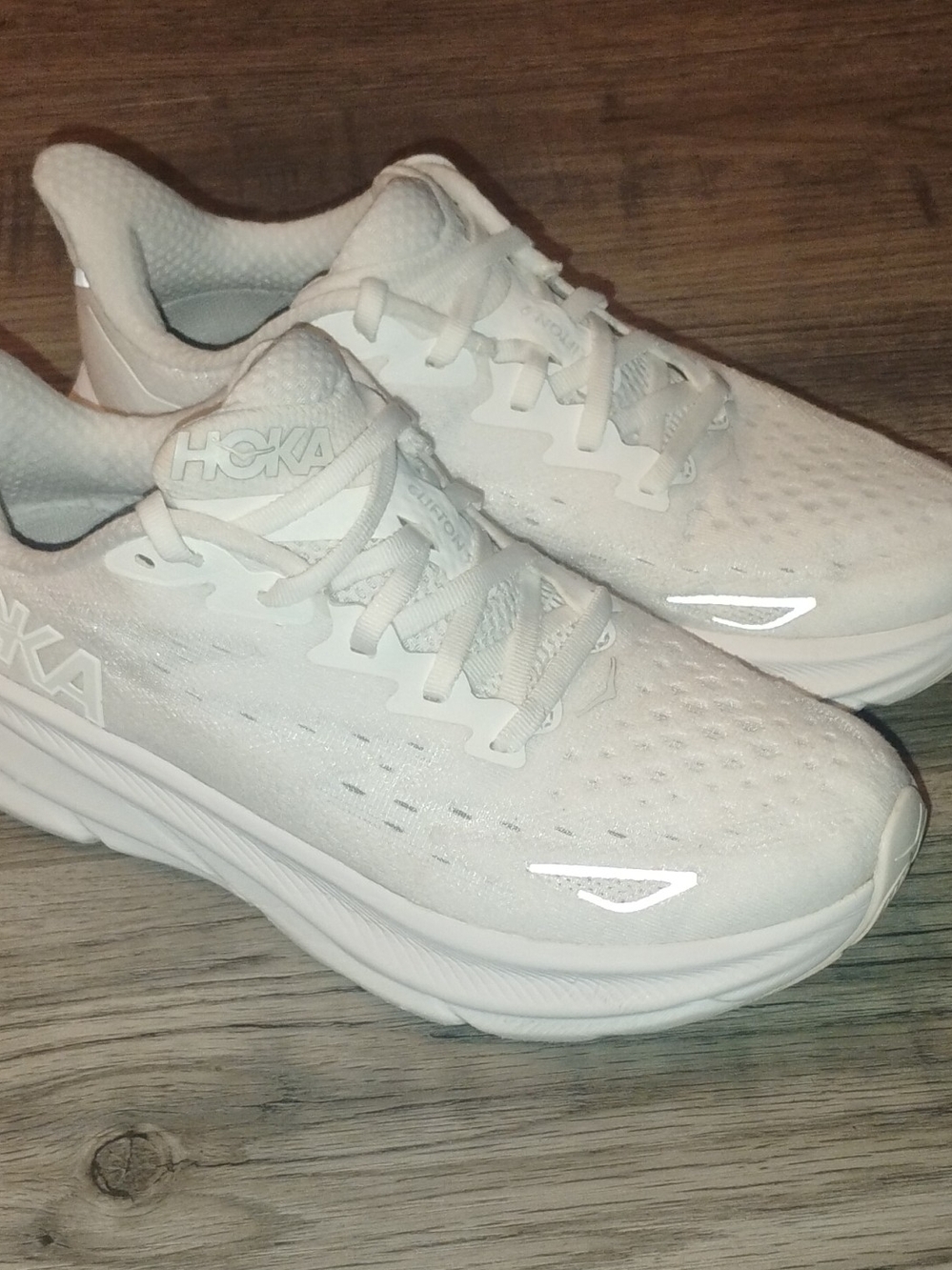 Hoka Clifton 9 Women's White Running Shoes - Lightweight Comfort Women's Size 7B